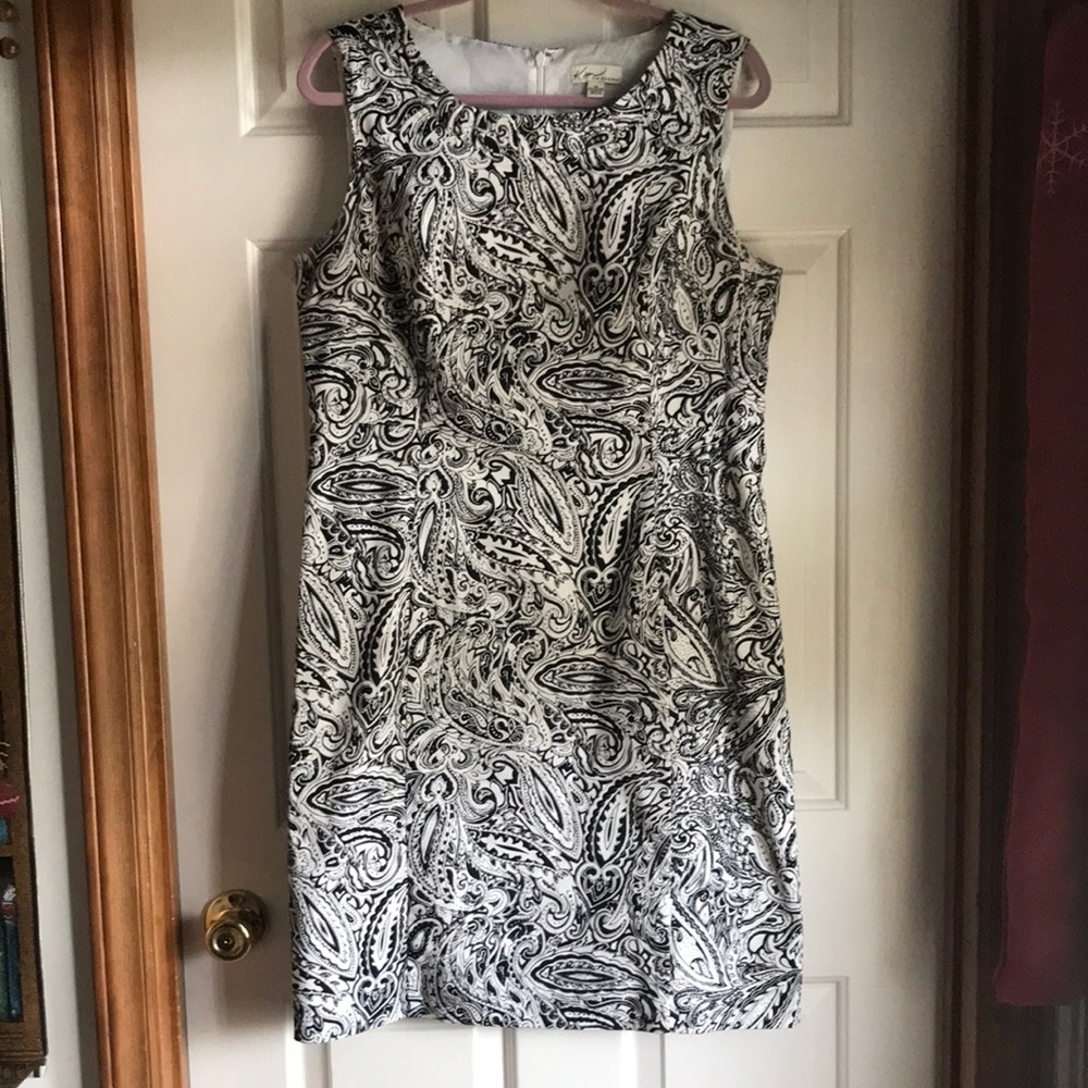 Kim Rogers sleeveless dress